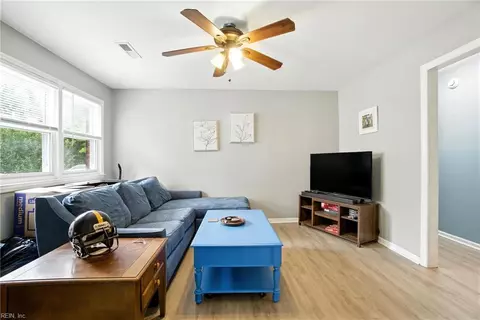 4150 Everett St, Chesapeake, VA 23324