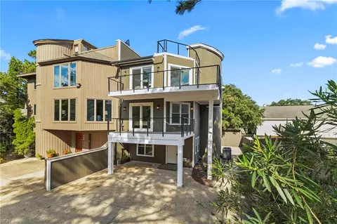 228 66th St, Virginia Beach, VA 23451