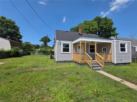 3104 Winchester Dr, Portsmouth, VA 23707
