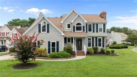 1300 Arce Ct, Chesapeake, VA 23322