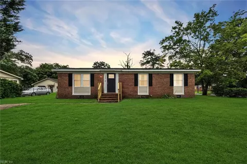 1209 Lake Kennedy Dr, Suffolk, VA 23434