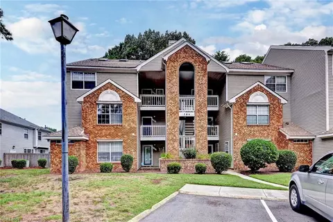 784 Windbrook Cir #101, Newport News, VA 23602