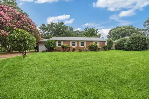 4536 Little John Dr, Norfolk, VA 23513