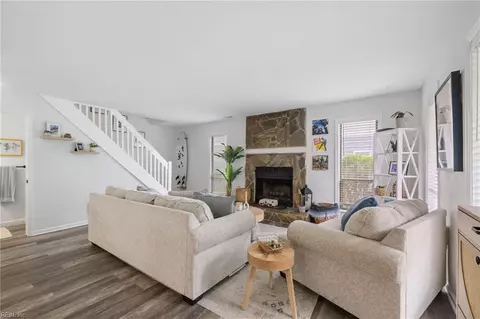 4610 Lake Dr # A, Virginia Beach, VA 23455