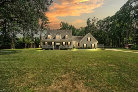 140 Higgins Ln, Hampton, VA 23664