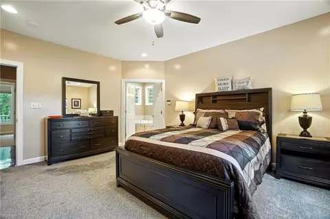 Bedroom - 140 Higgins Ln, Hampton, VA 23664 photo 3 of 7