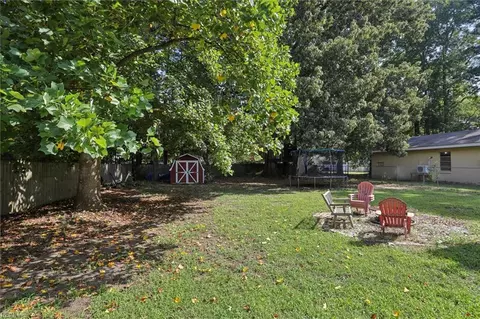 Exterior - 81 Brogden Ln, Hampton, VA 23666 photo 9 of 12
