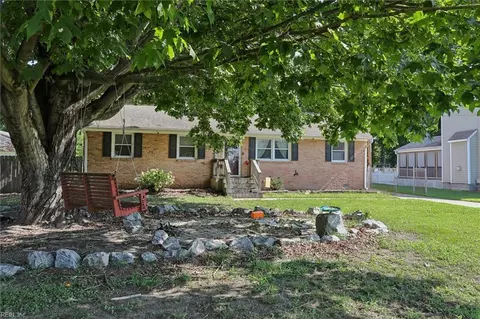 Exterior - 81 Brogden Ln, Hampton, VA 23666 photo 4 of 12