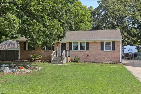 Exterior - 81 Brogden Ln, Hampton, VA 23666 photo 5 of 12
