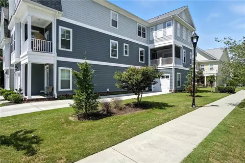 102 Mizzen Quarter Loop, Tabb, VA 23693