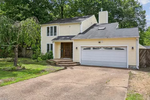 239 Windsor Castle Dr, Newport News, VA 23608