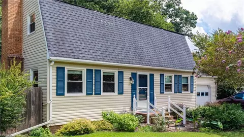 1206 Peachtree Dr, Suffolk, VA 23434