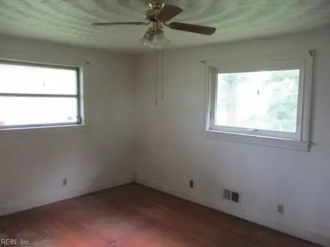 4052 Sunkist Rd, Chesapeake, VA 23321 photo 10