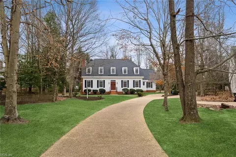 88 Holly Grv, Williamsburg, VA 23185
