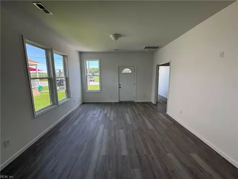 Living - 1325 Bethel Ave, Hampton, VA 23669 photo 1 of 3