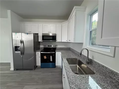 Kitchen - 1325 Bethel Ave, Hampton, VA 23669 photo 3 of 3