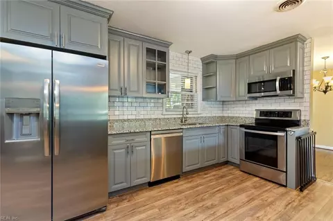 200 Essex Dr, Chesapeake, VA 23320
