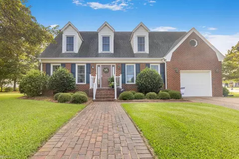 1206 Mount Pleasant Dr, Suffolk, VA 23434