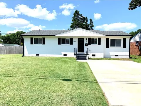 2800 Dominion Ave, Norfolk, VA 23518
