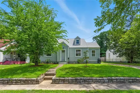 3444 E Bonner Dr, Norfolk, VA 23513