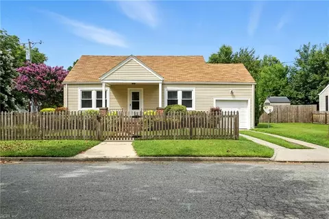 219 Sandpiper Dr, Portsmouth, VA 23704