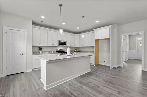 3231 Taylor Rd, Chesapeake, VA 23321