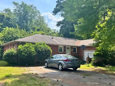 398 Deep Creek Rd, Newport News, VA 23606