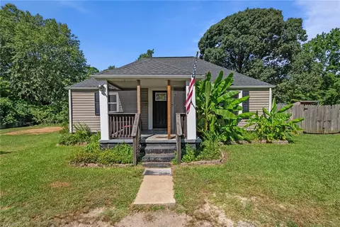 102 Windsor Rd, Portsmouth, VA 23701