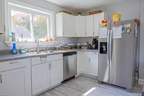 Kitchen - 307 Beaman St, Franklin, VA 23851 photo 1 of 2
