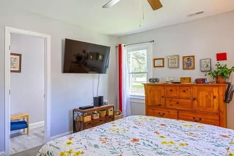 Bedroom - 307 Beaman St, Franklin, VA 23851 photo 5 of 6