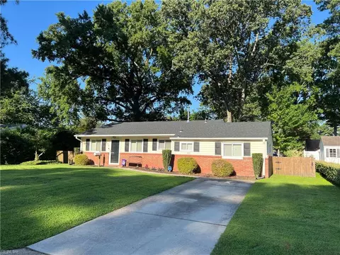 437 Mango Dr, Virginia Beach, VA 23451