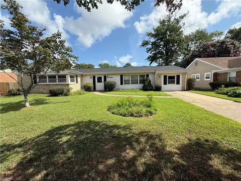 3644 Old Forge Rd, Virginia Beach, VA 23452
