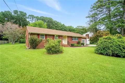 2116 Wolfsnare Rd, Virginia Beach, VA 23454