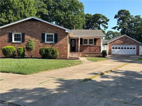 1322 Creamer Rd, Norfolk, VA 23503