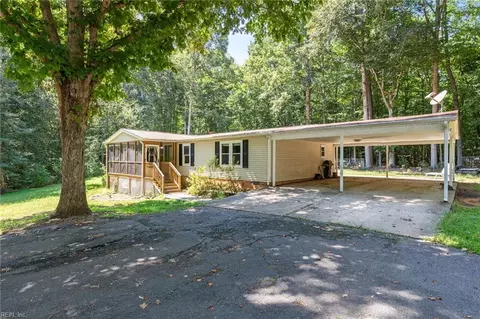 10515 Indian Rd, Gloucester, VA 23061