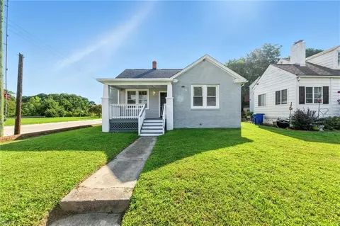 2614 Parish Ave, Newport News, VA 23607