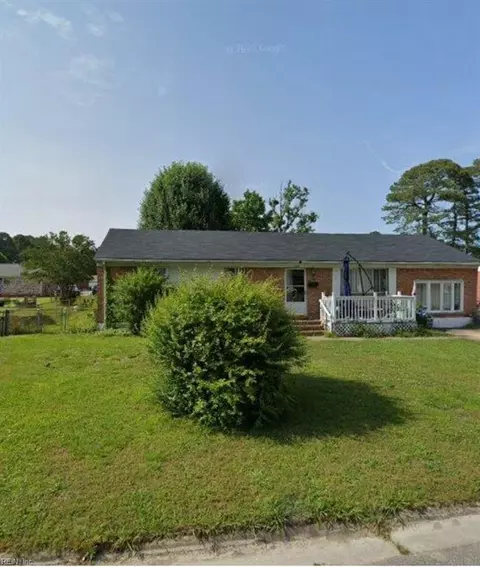 1122 Carrington Cres S, Portsmouth, VA 23701