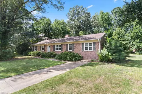 413 Ella Taylor Rd, Yorktown, VA 23692