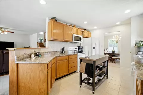 7467 Dakota Ave, Norfolk, VA 23505