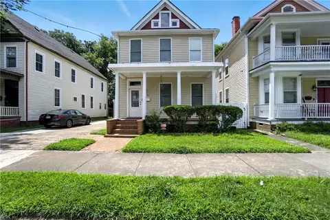1039 Crawford Pw Pkwy, Portsmouth, VA 23704