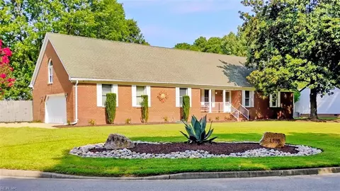 1300 Saint Brides Rd W, Chesapeake, VA 23322