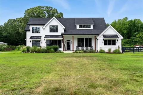 937 Indian Creek Rd, Chesapeake, VA 23322