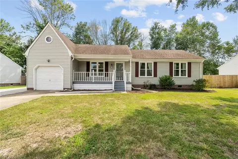 2421 Locks Lndg, Chesapeake, VA 23323