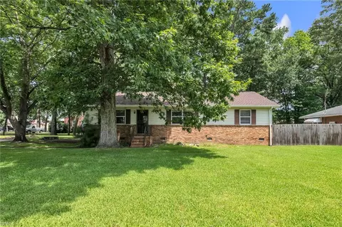 2328 Springdale Rd, Chesapeake, VA 23323