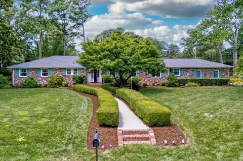 1611 Whitethorne Rd, Virginia Beach, VA 23455
