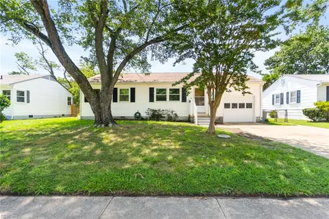 16 Clemwood Pw Pkwy, Hampton, VA 23669