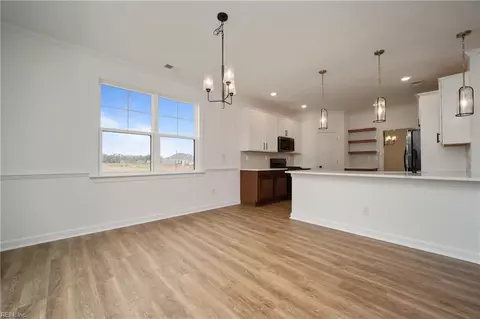 Dining - 2223 Captiva Ln, Chesapeake, VA 23321 photo 1 of 1