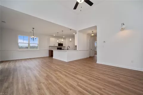 Entry Way - 2223 Captiva Ln, Chesapeake, VA 23321 photo 6 of 12