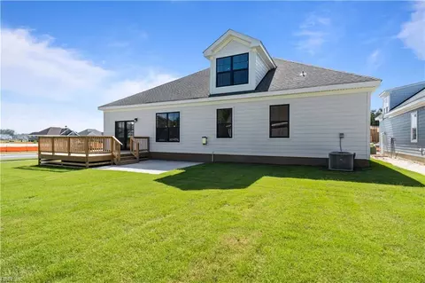 Exterior - 2223 Captiva Ln, Chesapeake, VA 23321 photo 3 of 4