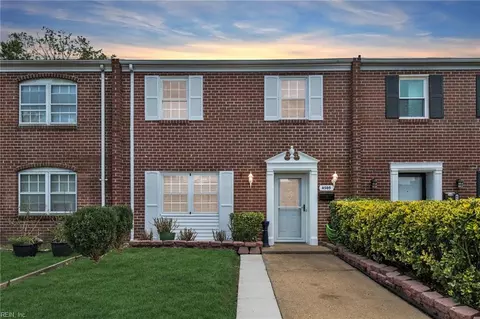 4505 Hinsdale St, Virginia Beach, VA 23462
